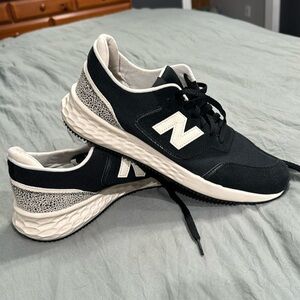 NB Sneakers